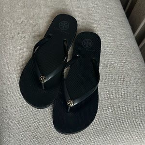 Tory Burch size 7 flip-flops